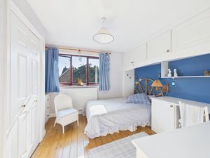 Bedroom- click for photo gallery